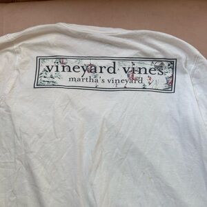 Vineyard Vines White Long Sleeve Tee Martha’s Vineyard Winter theme